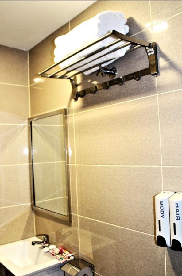 Eco Hotel At Bb Kuala Lumpur Bagian luar foto
